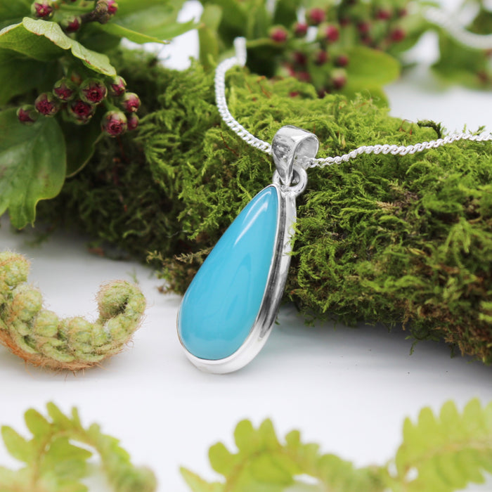 LAGOON - Sterling Silver & Blue Chalcedony Necklace