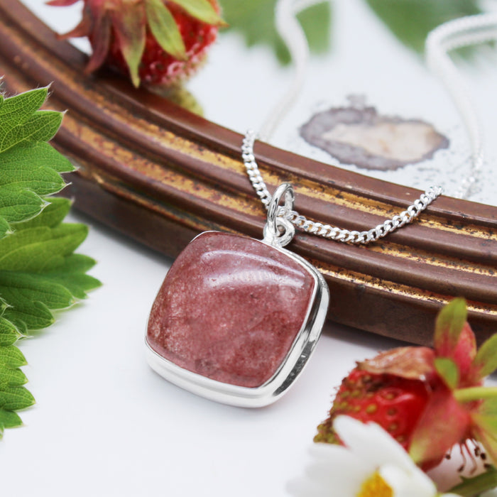 STRAWBERRY FIELDS - Sterling Silver & Strawberry Quartz Necklace